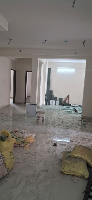 Hall in 4 BHK Apartment at Sector 107 – for Rent