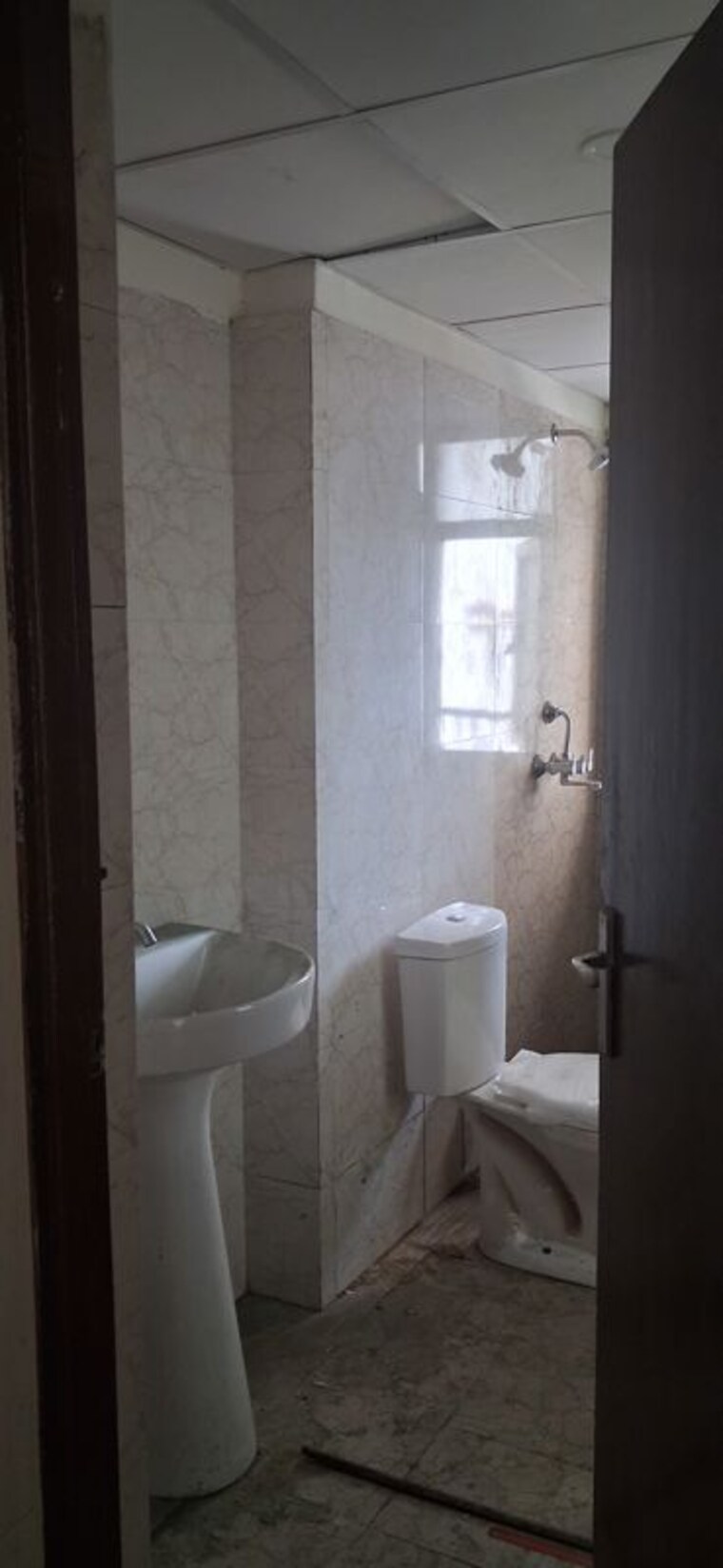 Bathroom, sector 107 4 Bedroom 3235 Sq.Ft. Apartment In Sector 107 Noida 10706977