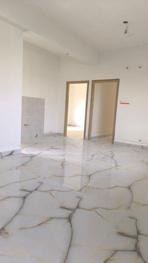 Room in 2 BHK Apartment at Nine Nines Swara Apartment, Kondapur – for Sale