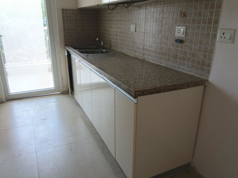 Kitchen, sector 23 3 Bedroom 1500 Sq.Ft. Builder Floor In Sector 23 Gurgaon 10707008