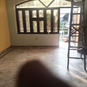 Room in 2 BHK Builder Floor at Sector 5 – for Rent