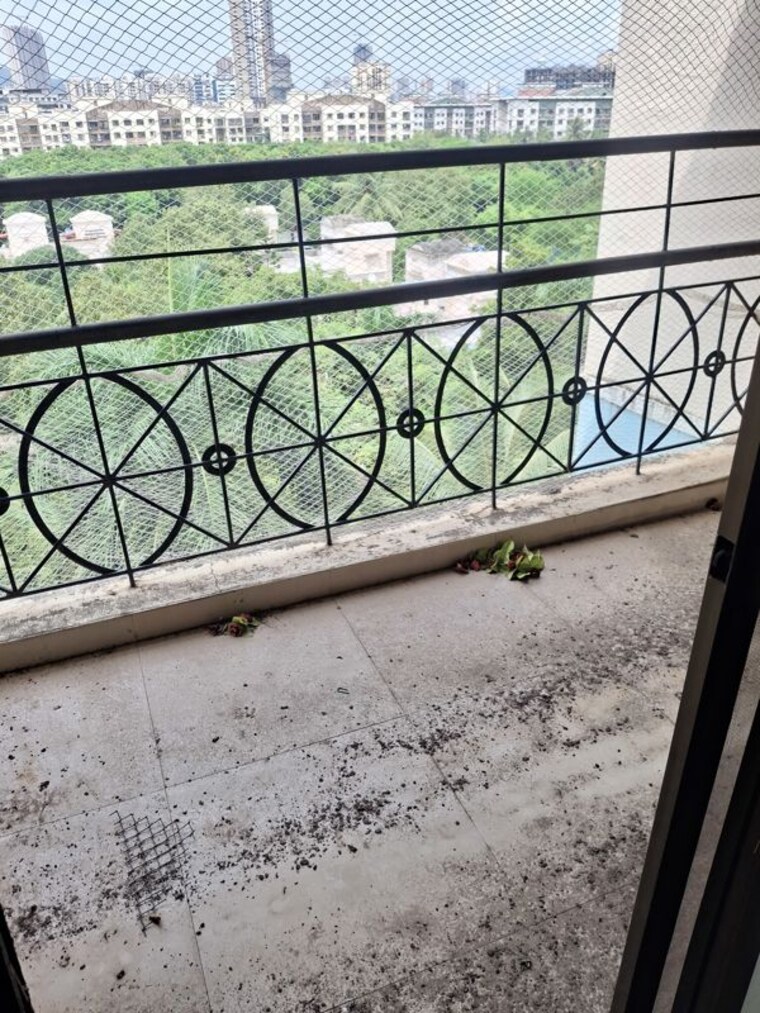 Balcony, vijay-garden 1 Bedroom 460 Sq.Ft. Apartment In Ghodbunder Road Thane 10706989