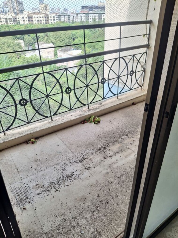 Balcony, vijay-garden 1 Bedroom 460 Sq.Ft. Apartment In Ghodbunder Road Thane 10706989