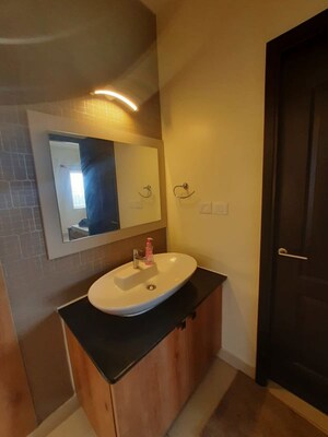 Bathroom in 2.5 BHK Apartment at Shriram Luxor, Hennur Road – for Rent