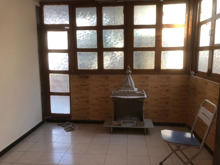 Room, parel 4 Bedroom 2200 Sq.Ft. Villa In Parel Mumbai 10695678