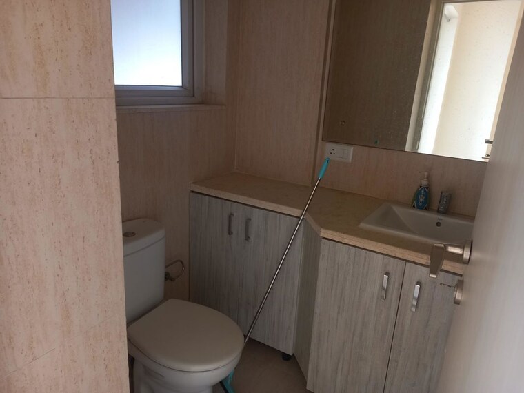 Bathroom, sector 23 3 Bedroom 1500 Sq.Ft. Builder Floor In Sector 23 Gurgaon 10707096