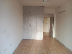 Room in 3 BHK Builder Floor at Sector 23 – for Rent