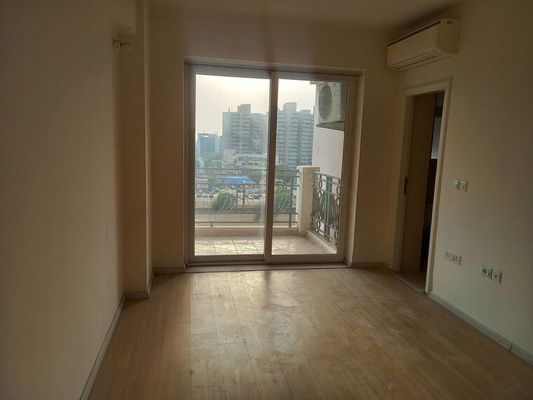 Room, sector 23 3 Bedroom 1500 Sq.Ft. Builder Floor In Sector 23 Gurgaon 10707096