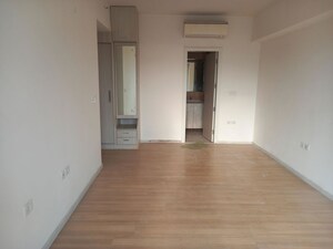 Room in 3 BHK Builder Floor at Sector 23 – for Rent