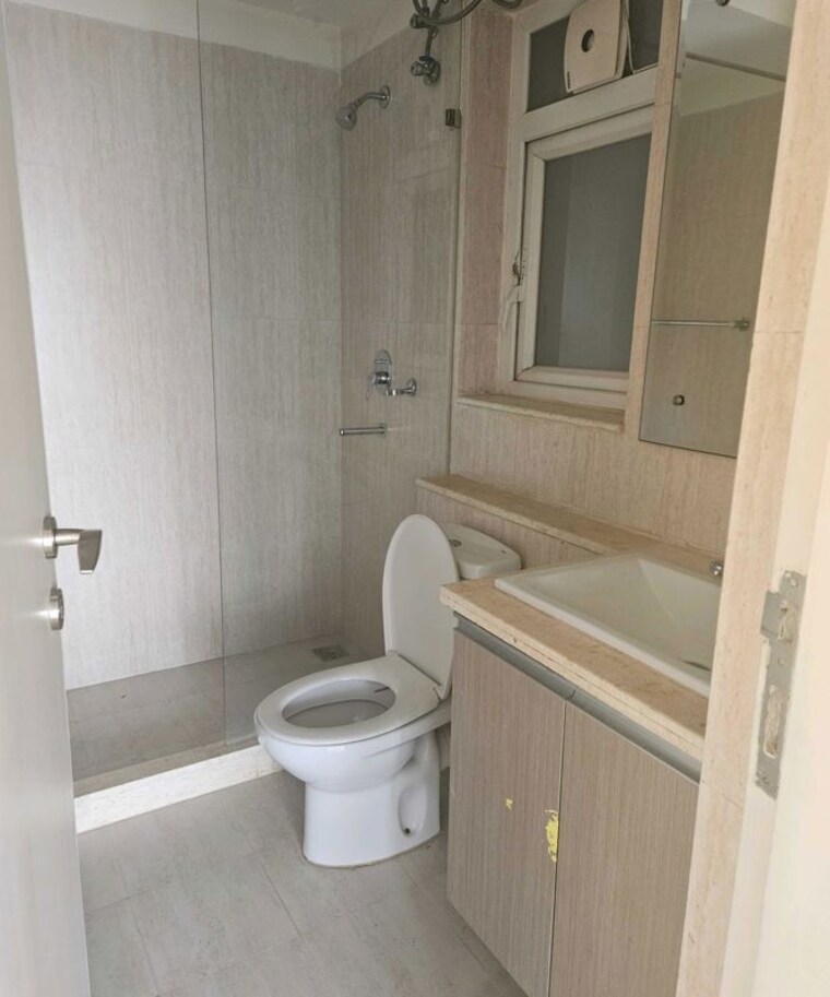 Bathroom, sector 22 3 Bedroom 1550 Sq.Ft. Builder Floor In Sector 22 Gurgaon 10707110