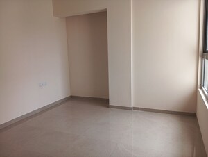 Room in 1.5 BHK Apartment at Piramal Vaikunth, Balkum Pada – for Rent