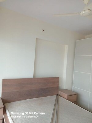 Room in 2 BHK Apartment at Godrej Central, Chembur – for Rent
