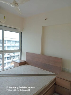 Room in 2 BHK Apartment at Godrej Central, Chembur – for Rent