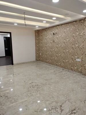 3 BHK Builder Floor For Sale in Shalimar Bagh