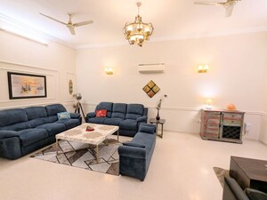 Team Area in 4 BHK Apartment at Emaar MGF Emerald Hills, Sector 65 – for Rent