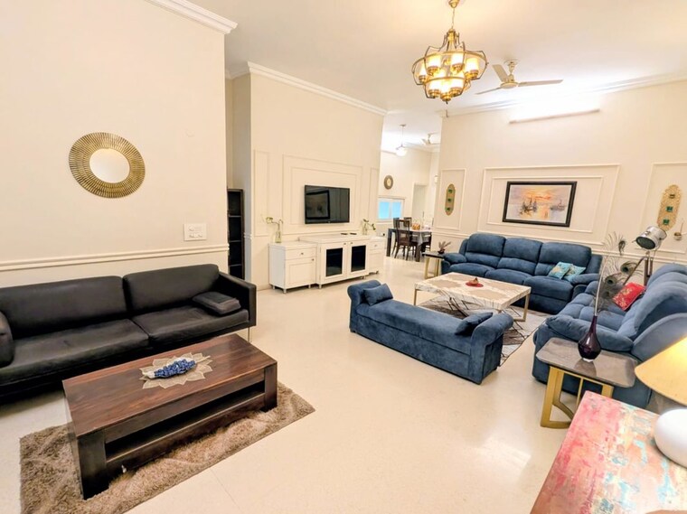 Bedroom, emaar-mgf-emerald-hills 4 Bedroom 350 Sq.Yd. Apartment In Sector 65 Gurgaon 10707133