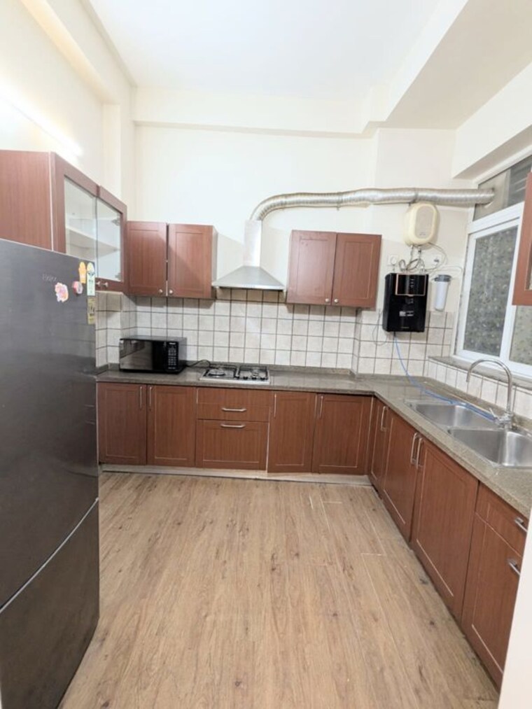 Kitchen, emaar-mgf-emerald-hills 4 Bedroom 350 Sq.Yd. Apartment In Sector 65 Gurgaon 10707133