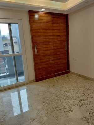 3 BHK Builder Floor For Sale in Shalimar Bagh