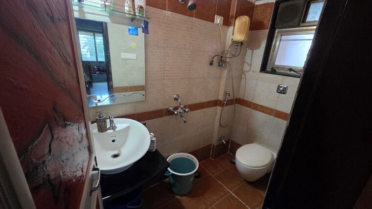 Bathroom, sai-simran-tower 2 Bedroom 740 Sq.Ft. Apartment In Chembur Mumbai 10707157