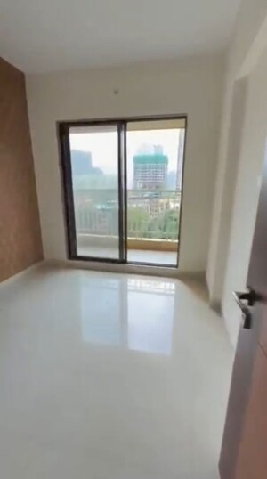 Room in 2 BHK Apartment at Paradise Sai Icon, Kharghar – for Rent