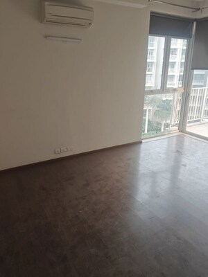 Room in 2 BHK Apartment at Ireo Victory Valley, Sector 67 – for Rent