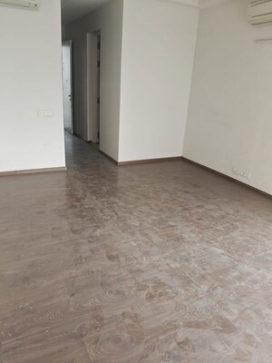 Room in 2 BHK Apartment at Ireo Victory Valley, Sector 67 – for Rent