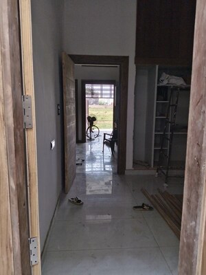 Room in 4 BHK Independent House at New Mandi – for Sale