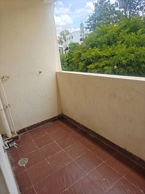 Room in 2 BHK Apartment at Sky Gold Elegance, Hebbal – for Sale