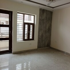 3 BHK Builder Floor For Sale in RPS Palm Drive