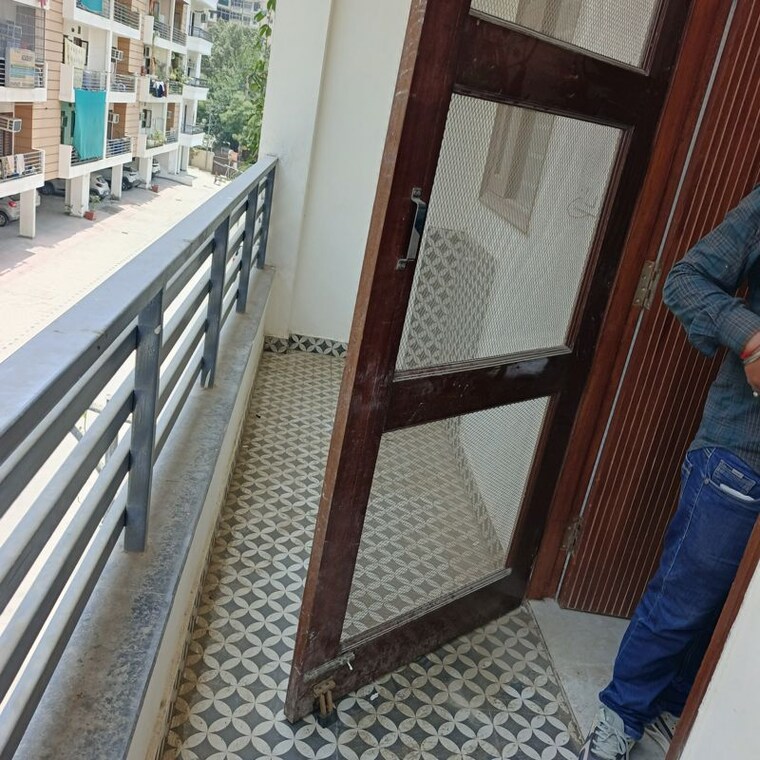 Balcony, rps-palm-drive 3 Bedroom 125 Sq.Yd. Builder Floor In Sector 88 Faridabad 10372319