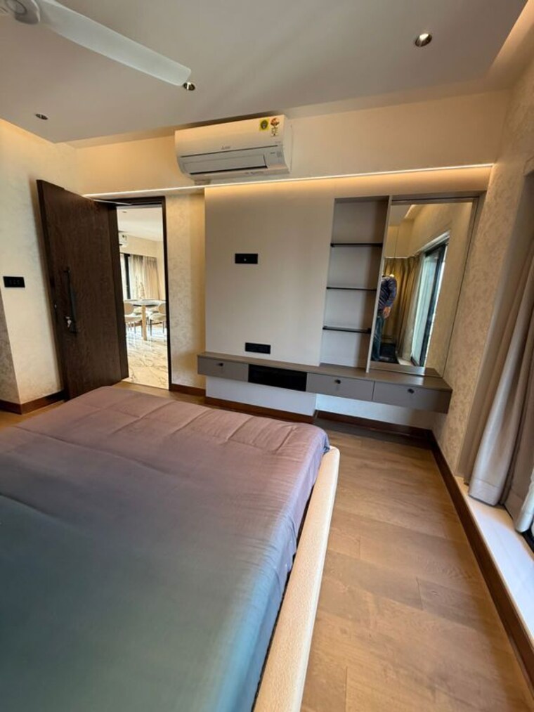 Room, bandra west 3 Bedroom 1350 Sq.Ft. Apartment In Bandra West Mumbai 10707167