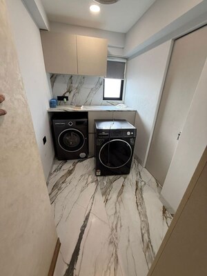  3 BHK Apartment at Bandra West – for Rent