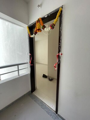 Furnished Amenities in 1 BHK Apartment at Rohan Prathama, Hinjewadi – for Rent