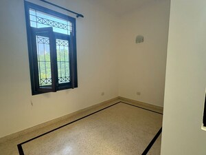 Room in 5 BHK Villa at Eros Rosewood City, Sector 49 – for Rent