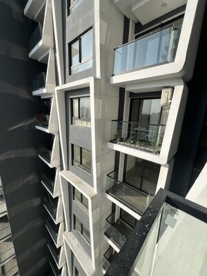 2.5 BHK Apartment For Sale in One OAK Natura, Sushant Golf City