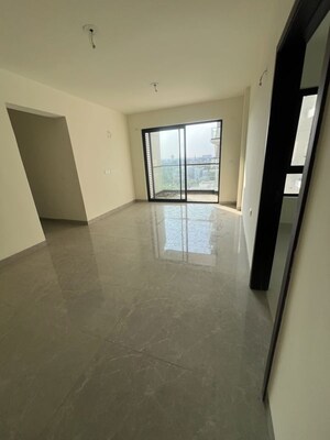 Room in 2.5 BHK Apartment at One OAK Natura, Sushant Golf City – for Sale
