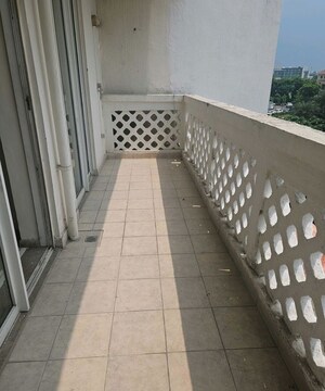 Balcony in 3 BHK Builder Floor at Sector 23 – for Rent