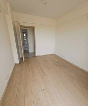 Room in 3 BHK Builder Floor at Sector 23 – for Rent