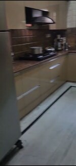 3 BHK 272 Sq.Yd. Builder Floor in Sector 75