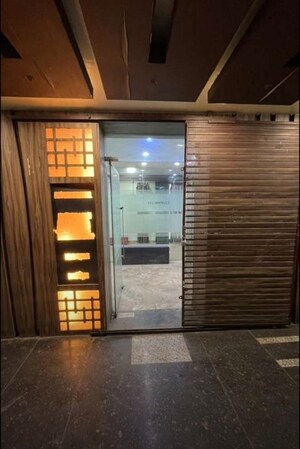  Office Space – Exterior View View at Hazratganj - for Rent