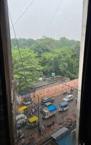  Office Space – Exterior View View at Hazratganj - for Rent