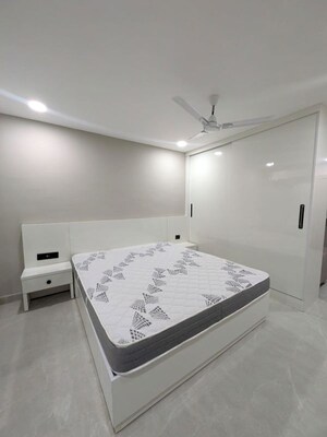 Bedroom in 1 BHK Builder Floor at Sector 46 – for Rent