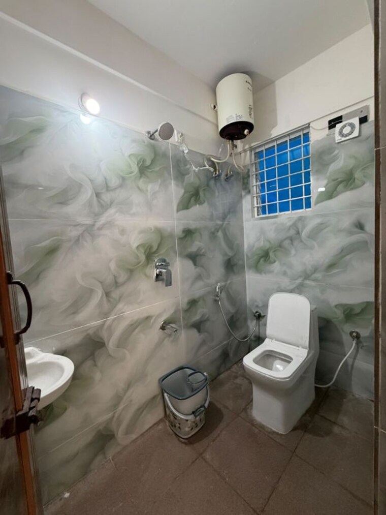 Bathroom, sri-sai-residency-kadubeesanahalli 2 Bedroom 1023 Sq.Ft. Apartment In Kadubeesanahalli Bangalore 10707281