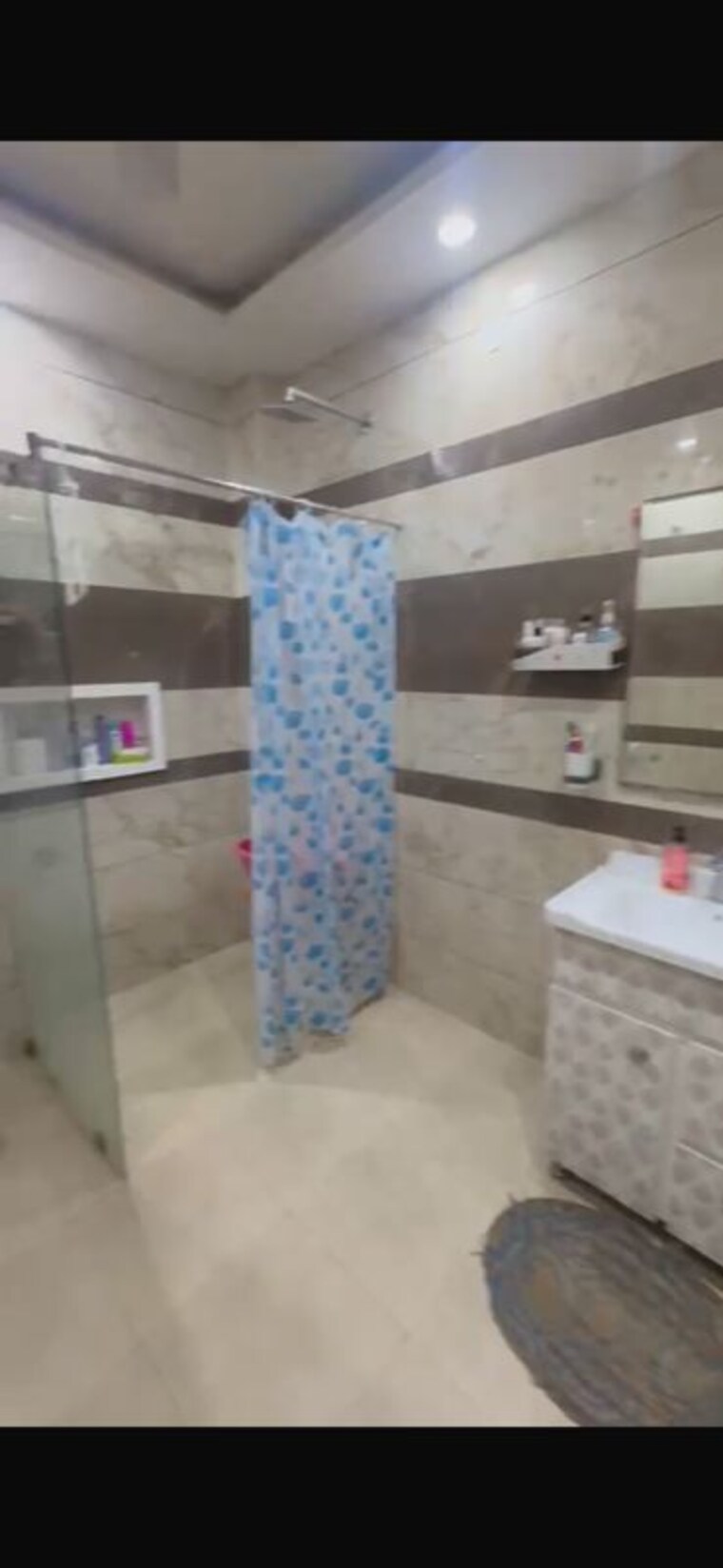 Bathroom, bptp-parkland 4 Bedroom 320 Sq.Yd. Builder Floor In Sector 75 Faridabad 10707266