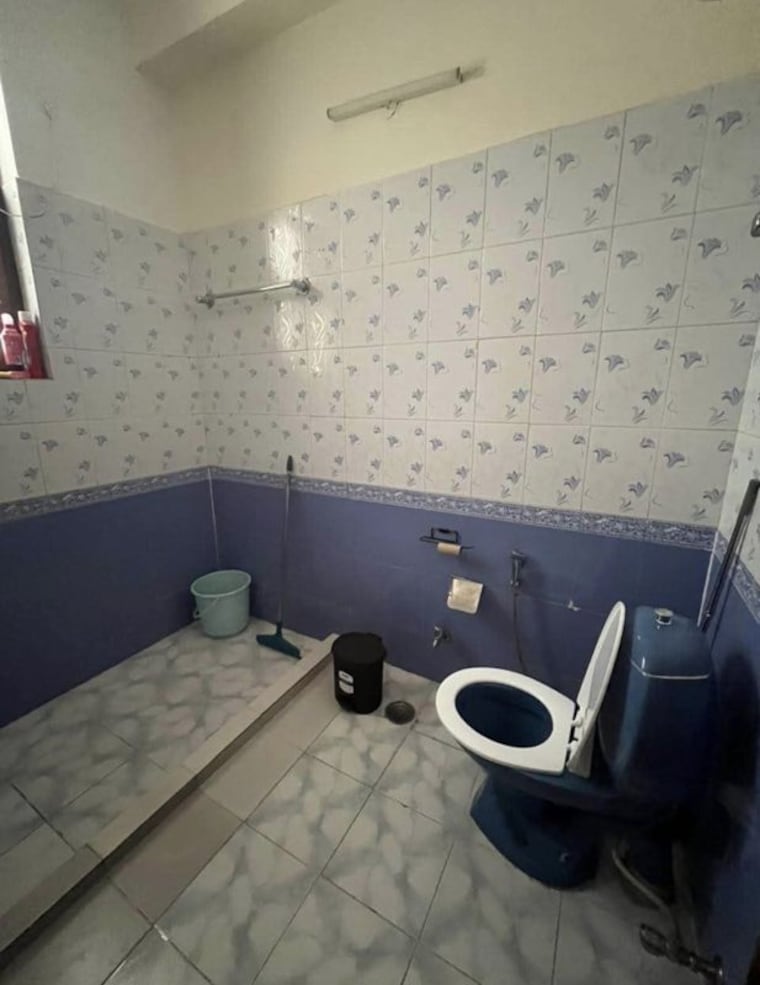 Team Area, subhash nagar 3 Bedroom 130 Sq.Yd. Builder Floor In Subhash Nagar Delhi 10707306