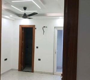 Room in 4 BHK Apartment at Countrywide Park 81, Sector 81 – for Rent