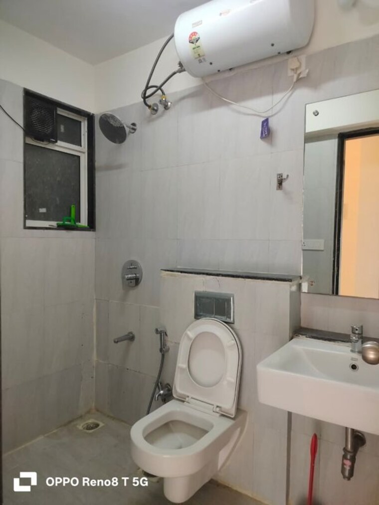 Bathroom, godrej-central 3 Bedroom 1165 Sq.Ft. Apartment In Chembur Mumbai 10707299