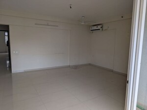Room in 3 BHK Apartment at Godrej Prime, Chembur – for Rent