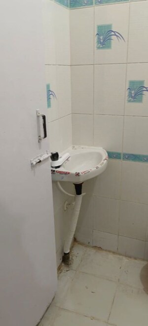 Bathroom in 1 RK Builder Floor at Sanjay Nagar – for Rent