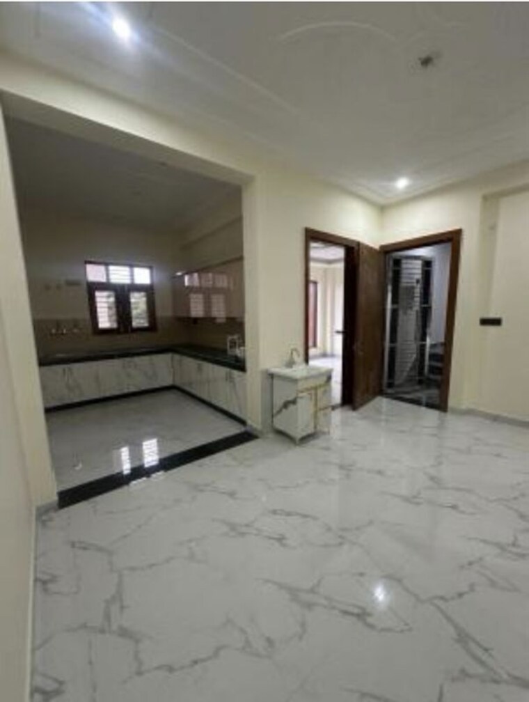 Room, sector 37 greater noida 2 Bedroom 200 Sq.Mt. Independent House In Sector 37 Greater Noida Greater Noida 10707341
